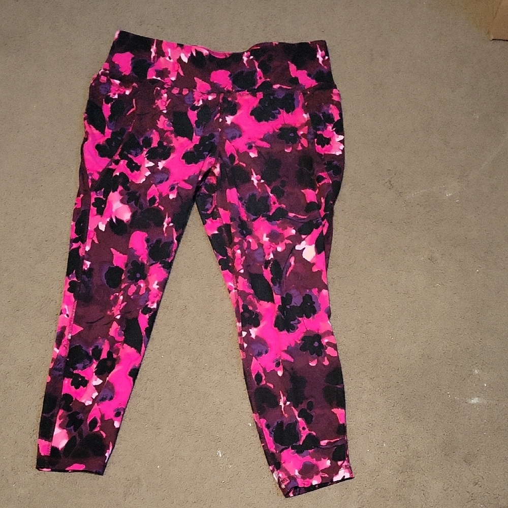 Livi Active Hot Pink and Black Floral Print Leggings